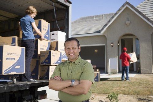 Professional removals van for homes and flats in Barnet